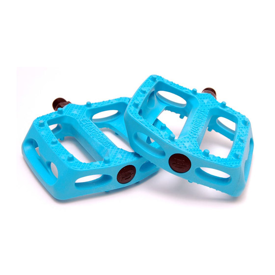 medium image alt text